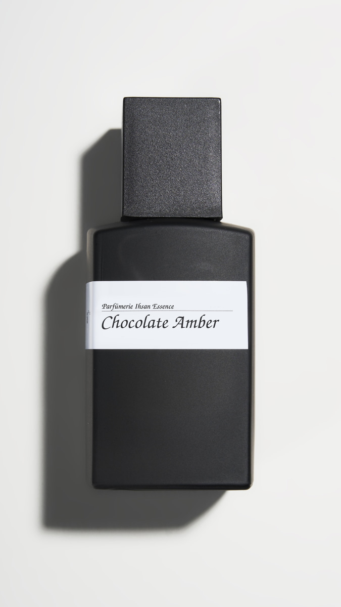 IE_Schwarz_Chocolate_Amber_Main_1057